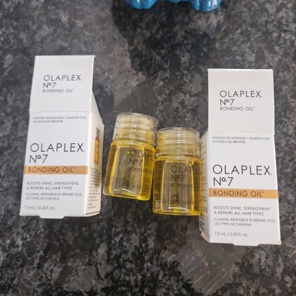 Olaplex No.7 Bonding Oil - Picture 2 of 4